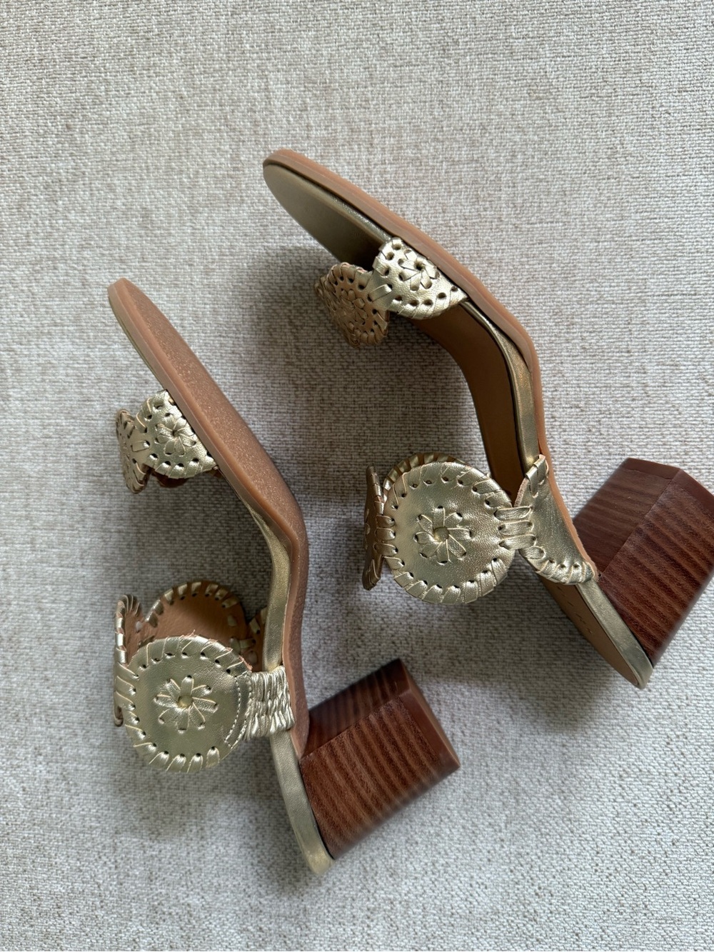 NWT Jack Rogers Laurin (Lauren) Mid Heel Sandals Platinum Leather Gold Block 8.5 - Picture 7 of 13